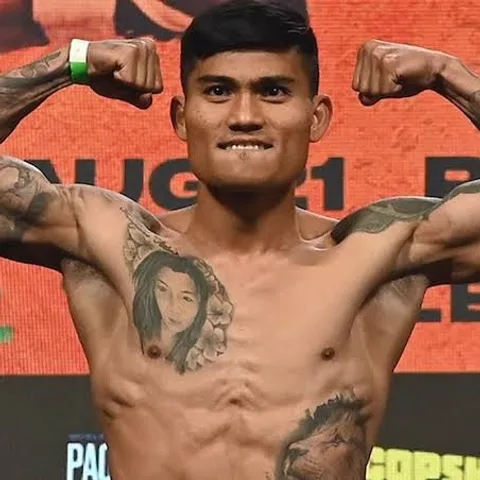 Mark Magsayo